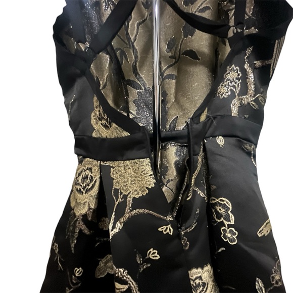 Worn ONCE ! Yaya &co black with gold embroidered dresses - Picture 4 of 8